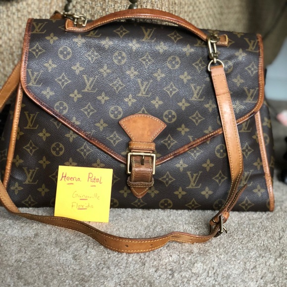 Louis Vuitton messenger bag - Picture 1 of 8